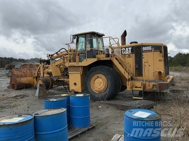 CAT 988G Pale gommate