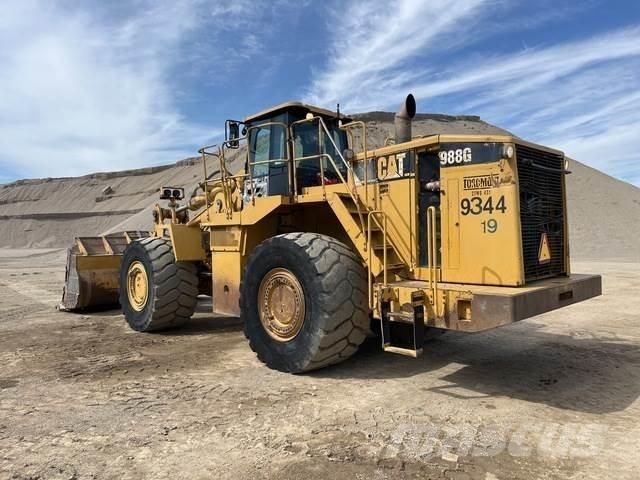 CAT 988G Pale gommate