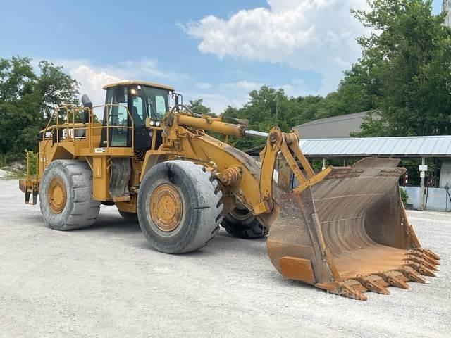 CAT 988G Pale gommate