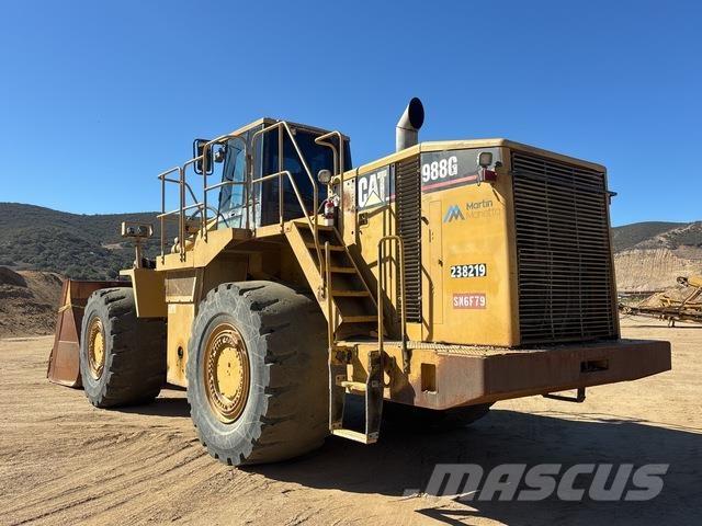 CAT 988G Pale gommate