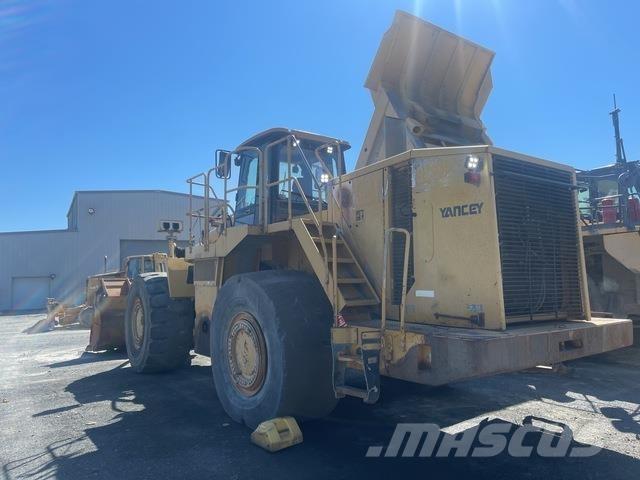 CAT 988H Pale gommate