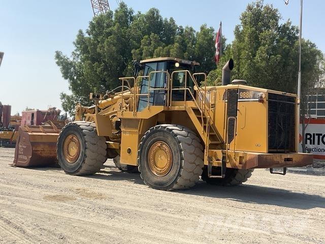 CAT 988H Pale gommate