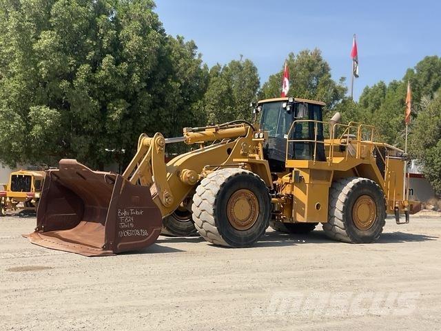 CAT 988H Pale gommate