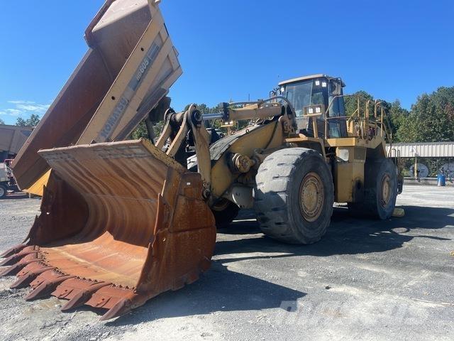 CAT 988H Pale gommate