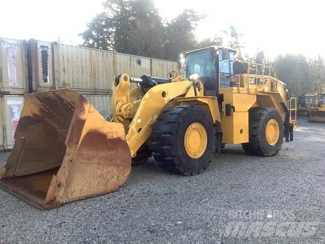 CAT 988K Pale gommate
