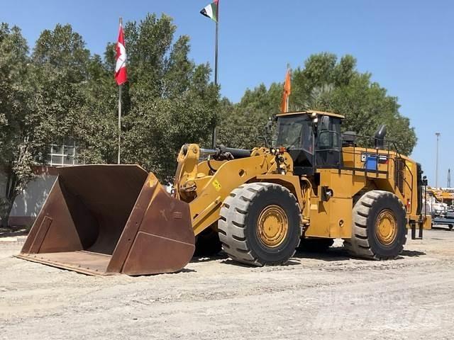 CAT 988K Pale gommate