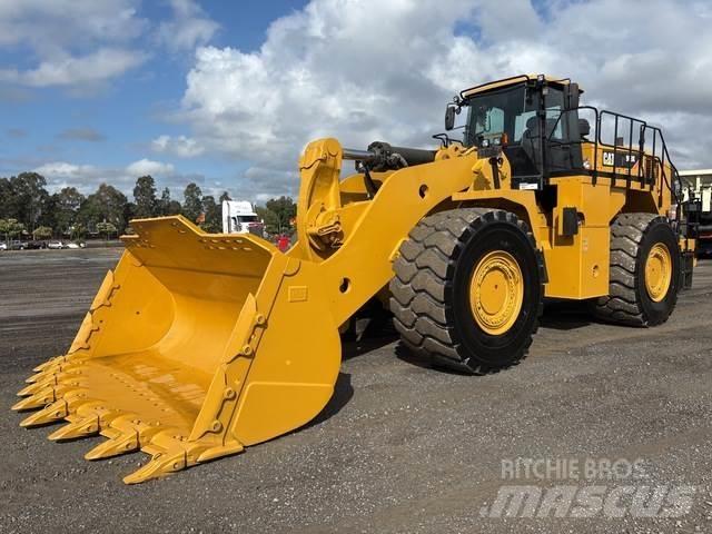 CAT 988K Pale gommate