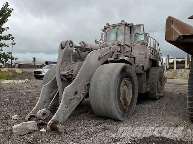 CAT 988K Pale gommate
