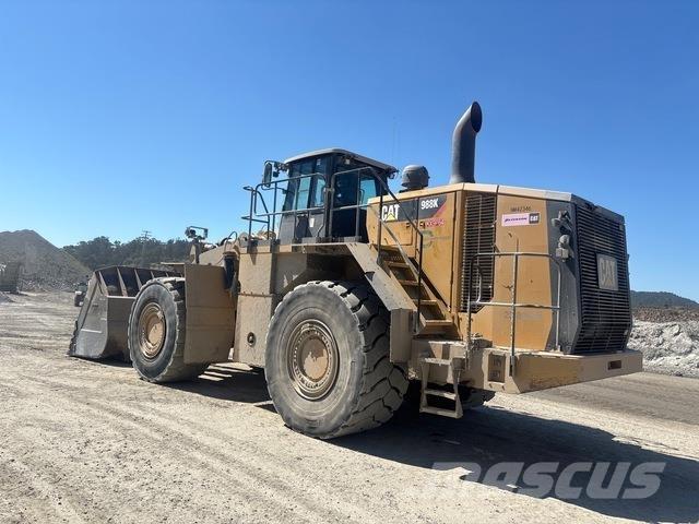 CAT 988K Pale gommate