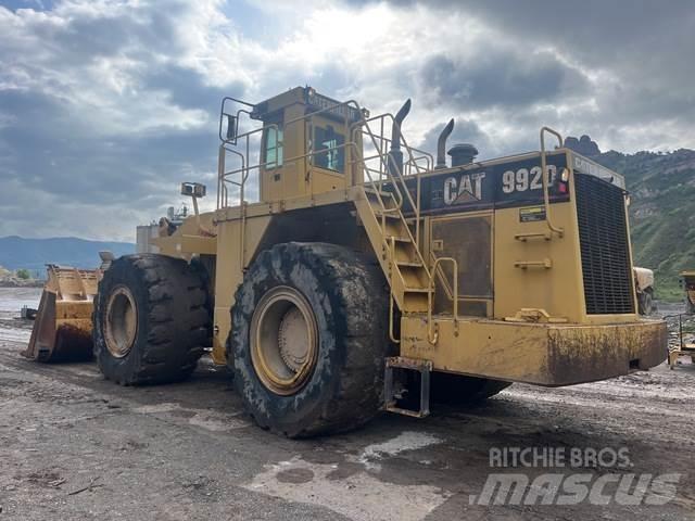 CAT 992D Pale gommate