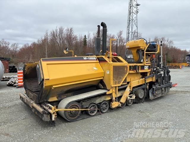 CAT AP-1055B Finitrici