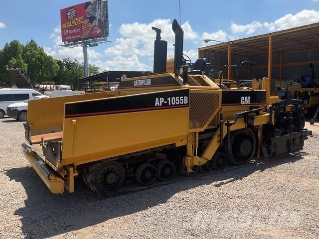 CAT AP-1055B Finitrici