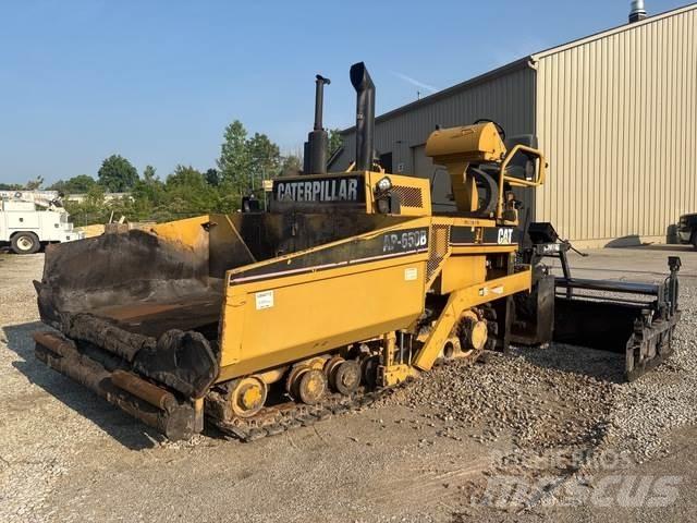 CAT AP-650B Finitrici