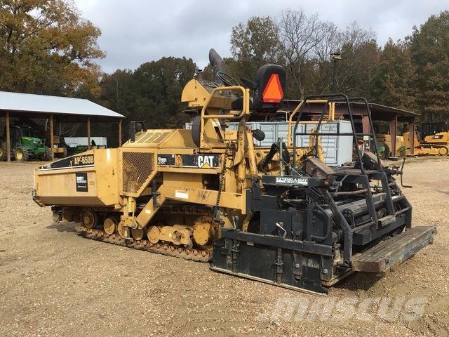 CAT AP-650B Finitrici