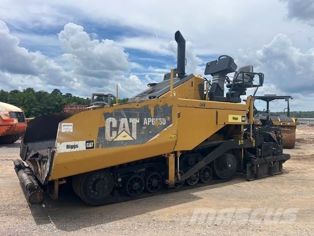 CAT AP-655D Finitrici