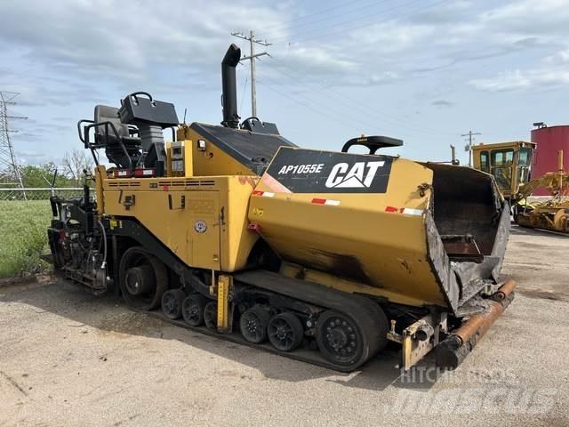 CAT AP1055E Finitrici