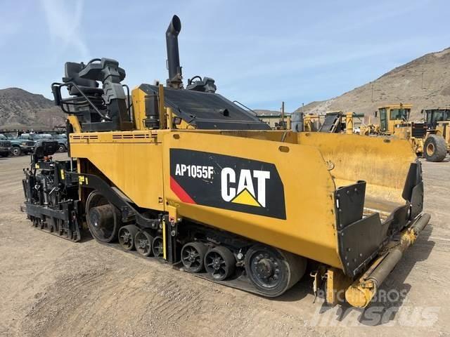 CAT AP1055F Finitrici