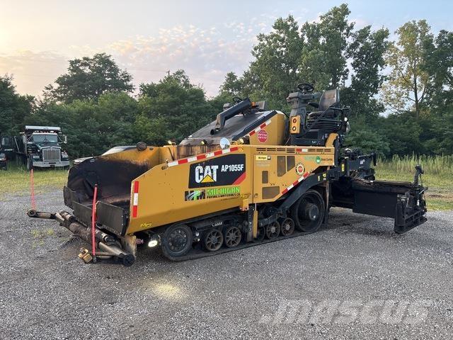 CAT AP1055F Finitrici