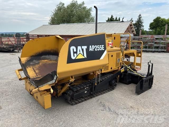 CAT AP255E Finitrici