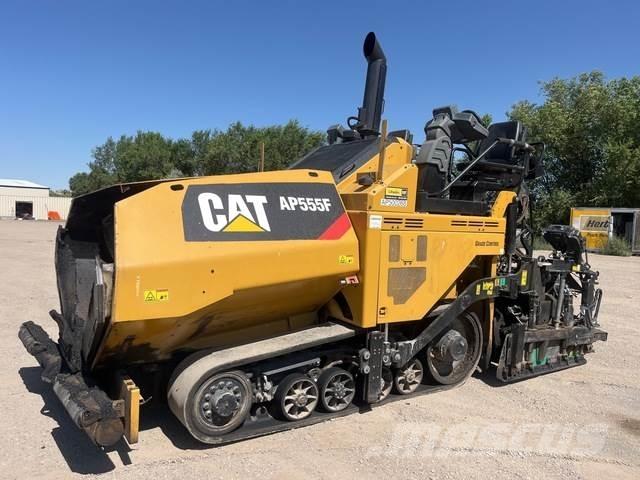 CAT AP555F Finitrici