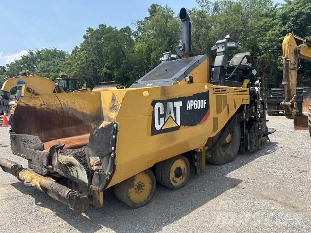 CAT AP600F Finitrici