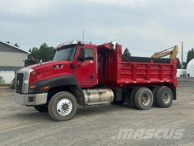 CAT CT660S Camion ribaltabili