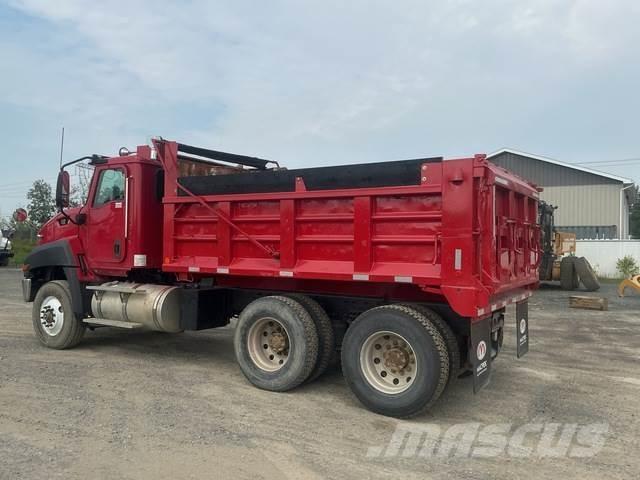 CAT CT660S Camion ribaltabili