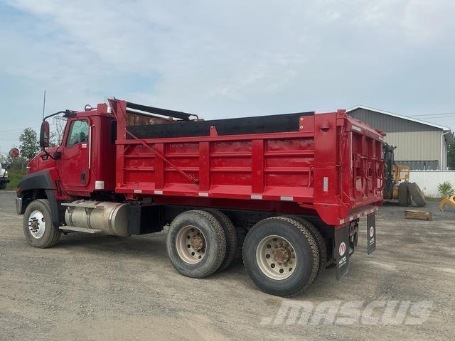 CAT CT660S Camion ribaltabili