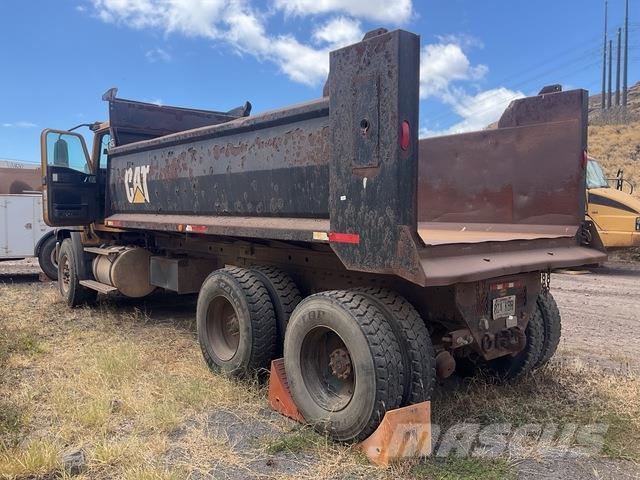 CAT CT660S Camion ribaltabili