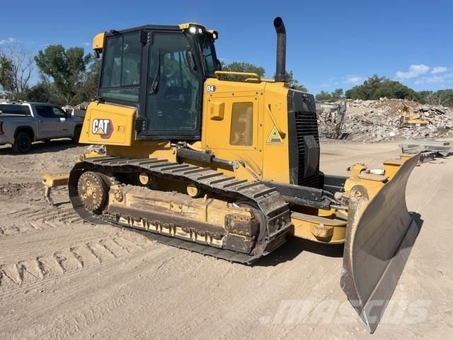 CAT D4 Dozer cingolati