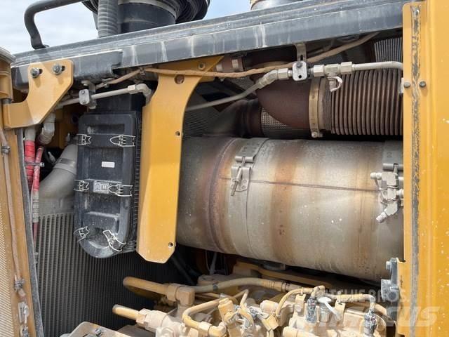 CAT D8T Dozer cingolati