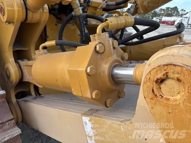 CAT D8T Dozer cingolati
