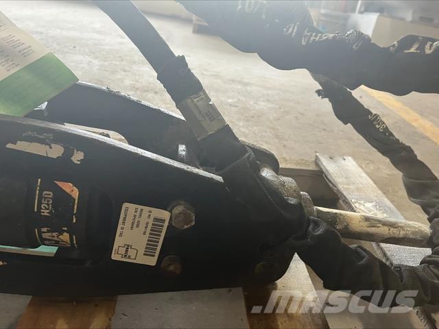 CAT H25D Martelli - frantumatori