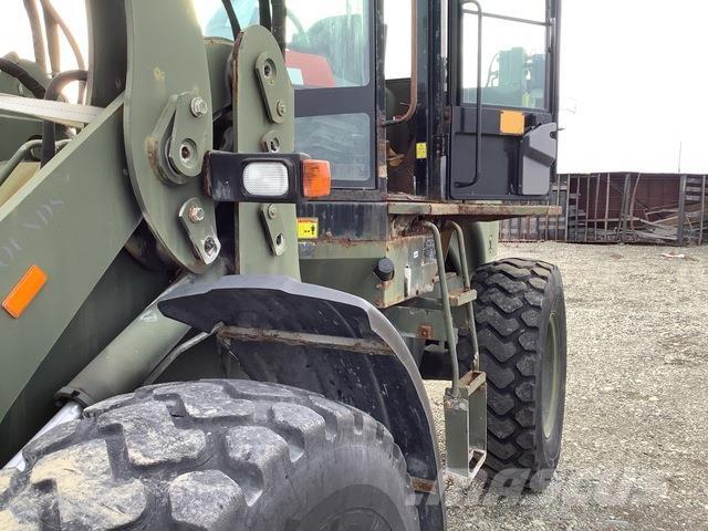 CAT IT28G Elevatore per esterni