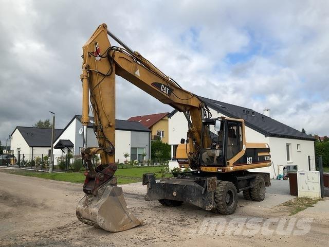 CAT M320 Escavatori gommati