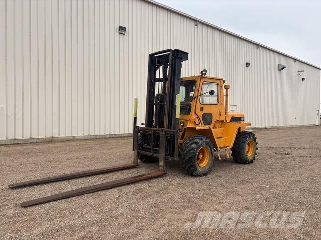 CAT R80 Elevatore per esterni