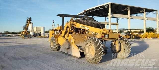 CAT RM300 Compattatori da suolo