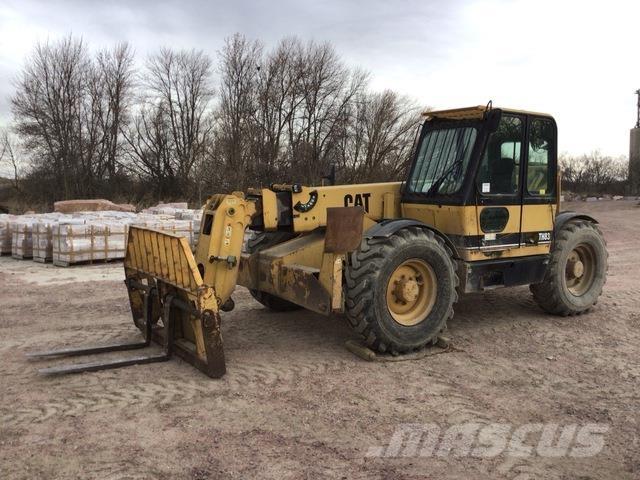 CAT TH83 Sollevatori telescopici