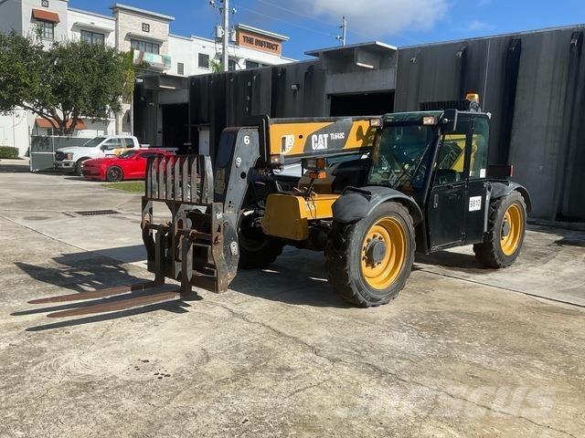 CAT TL642C Sollevatori telescopici