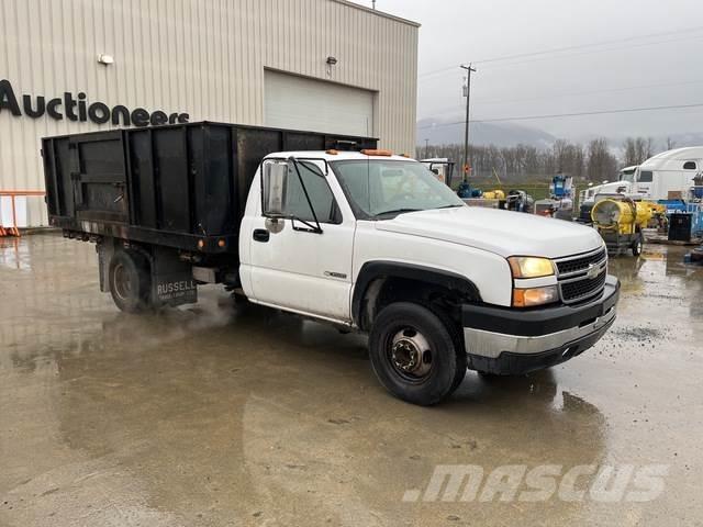 Chevrolet 3500 Camion con sponde ribaltabili