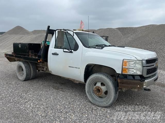 Chevrolet 3500 Camion con sponde ribaltabili