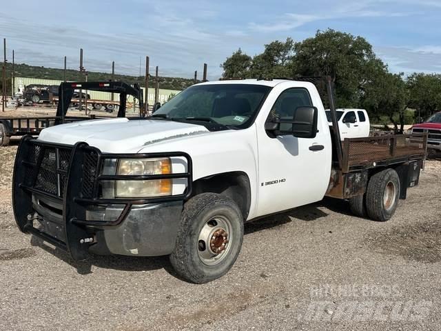 Chevrolet 3500 Camion con sponde ribaltabili