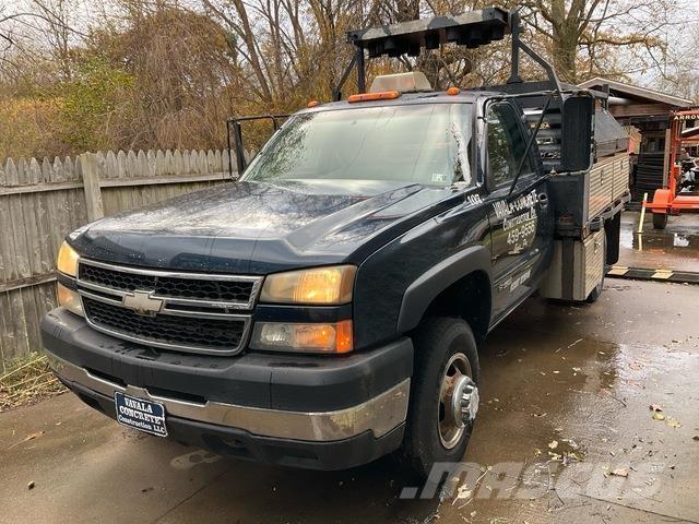 Chevrolet 3500 Camion con sponde ribaltabili