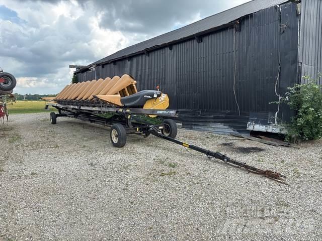 CLAAS 1230 Testate per mietitrebbie