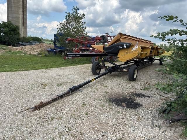 CLAAS 1230 Testate per mietitrebbie