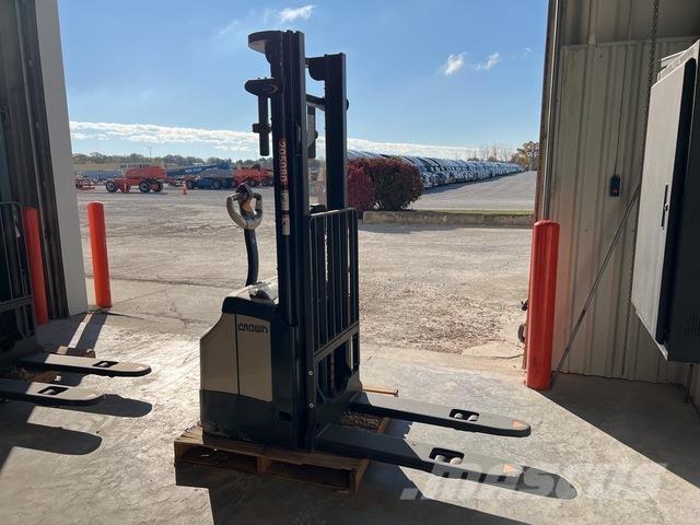 Crown ES 4000 Carelli stoccatori  automatici-usati