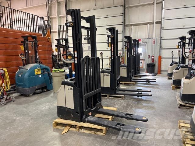 Crown ES 4000 Carelli stoccatori  automatici-usati