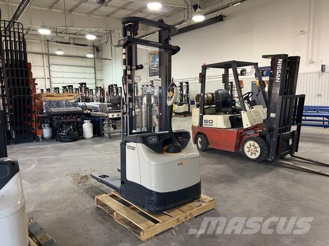 Crown ES 4000 Carelli stoccatori  automatici-usati