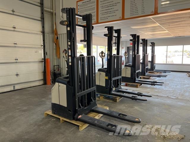 Crown ES 4000 Carelli stoccatori  automatici-usati