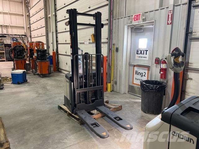 Crown ES 4000 Carelli stoccatori  automatici-usati